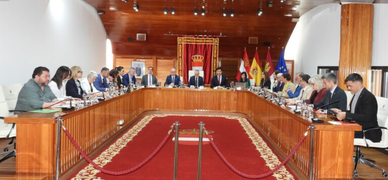 El Ayuntamiento de Puertollano actualiza las tarifas del taxi que llevaban sin revisar desde el 2012