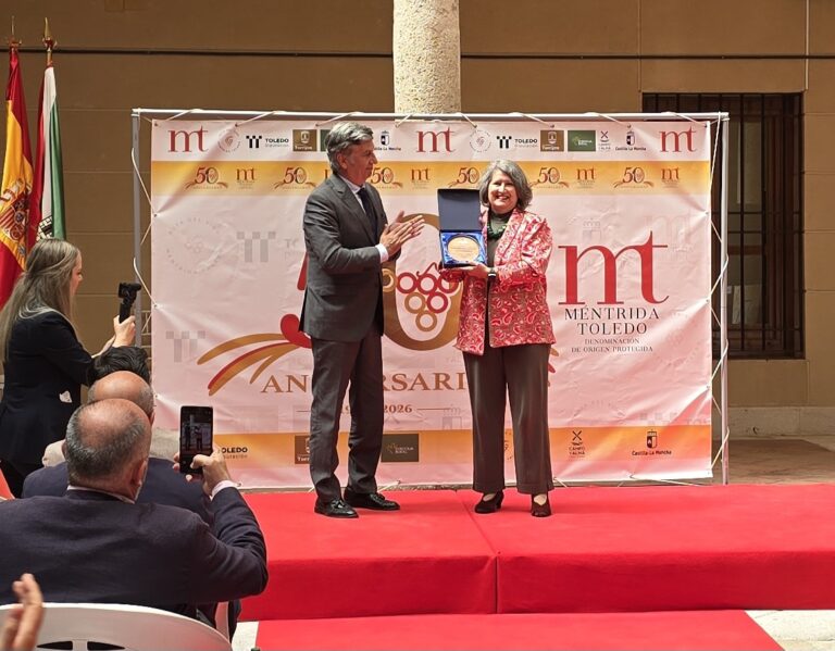 El Gobierno regional invita al sector vitivinícola a avanzar en sostenibilidad y adaptación al cambio climático como oportunidad y mejora de su competitividad