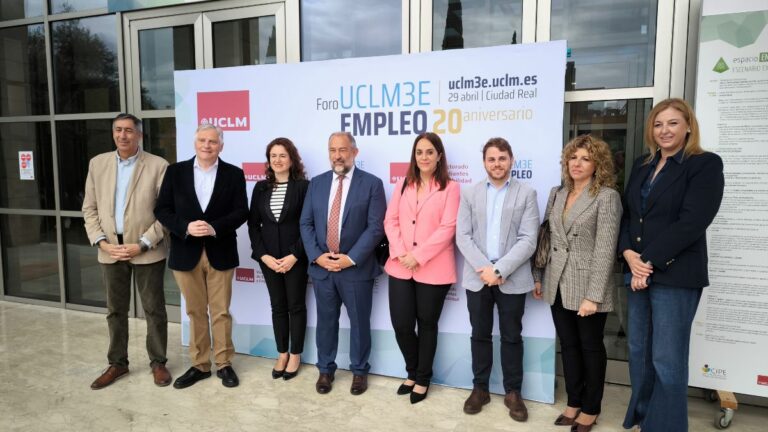 El IMPEFE lleva sus programas de emprendimiento al Foro de Empleo UCLM3E
