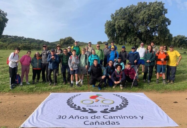 El Club Cicloturista Caminos y Cañadas celebra el Día del Hornazo con una espectacular ruta senderista