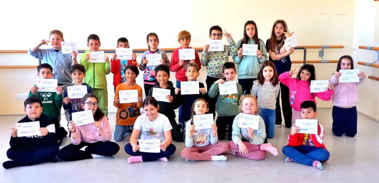 Puertollano: Sesenta familias conciliaron las vacaciones escolares de Semana Santa con los talleres «Las mañanas de capirotes»