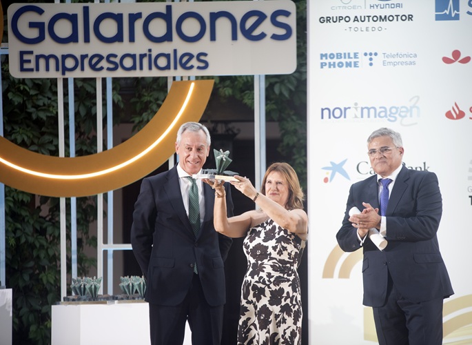 20260530004928_20260529 FOTO ENTREGA PREMIO PRESIDENTE EUROCAJA RURAL web