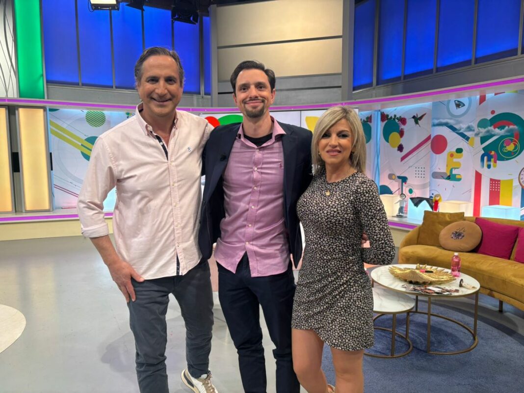 Antonio Puertas, ganador del bote de 'Atrápame si puedes', visita el programa 'Estando Contigo'