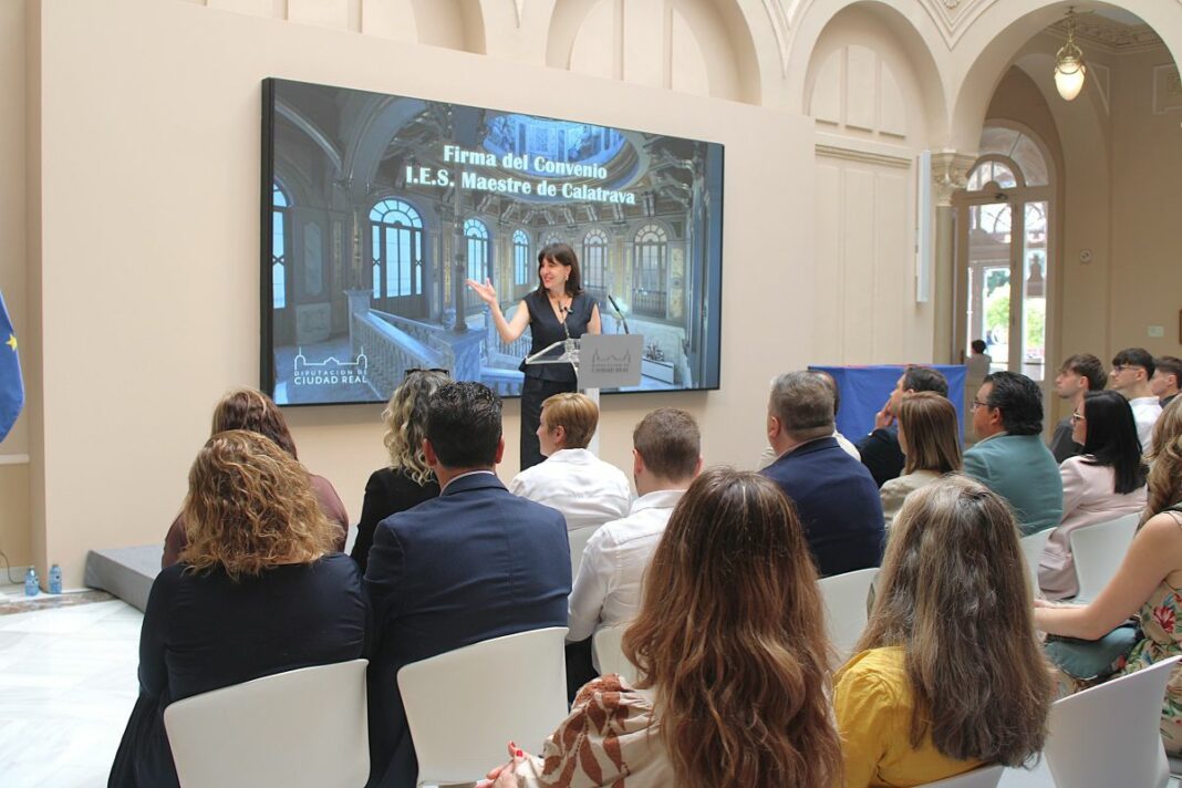 Blanca Fernández convenio IES Maestre de Calatrava con DipuCR 2