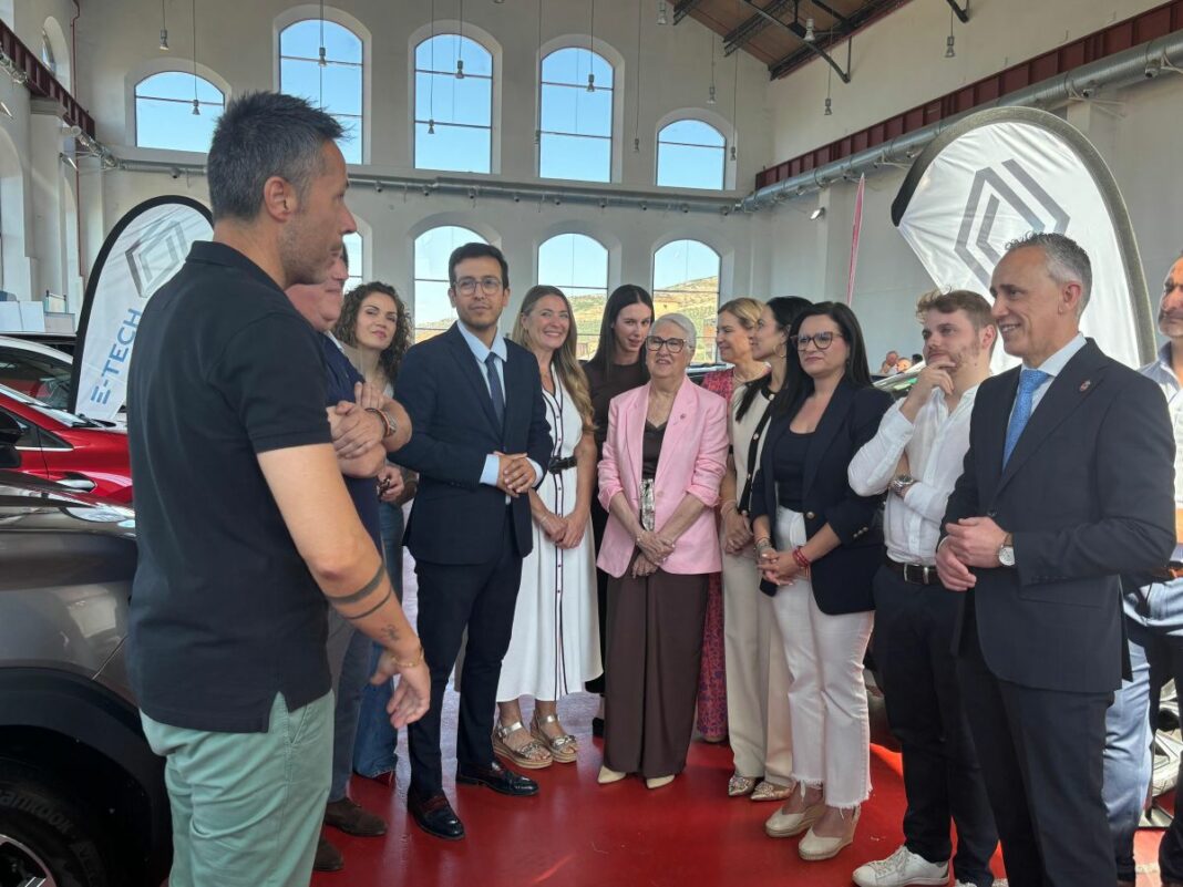 Miguel Ángel Díaz Brazalaes en la inauguración de la XIV Feria de Vehículo de Ocasión de Puertollano