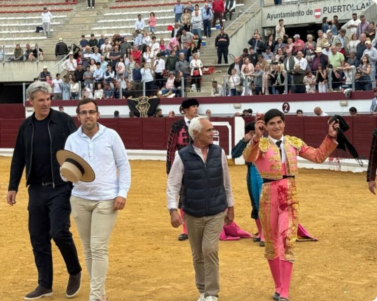 La ganadería de Piedra Escrita con el novillo «Farolero» protagoniza un indulto histórico en Puertollano