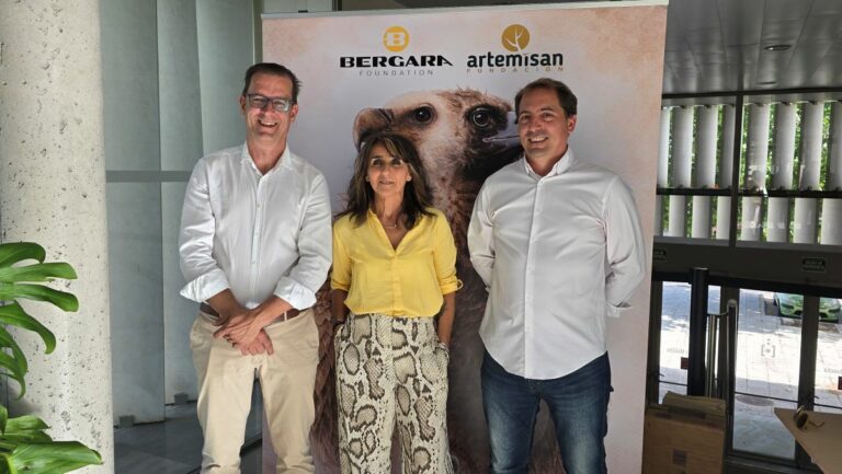 El Gobierno de Castilla-La Mancha destaca el papel de la caza sostenible para reforzar la conservación de las aves necrófagas