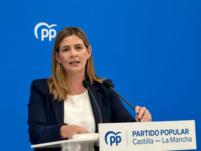 Page, o con España o con Sánchez