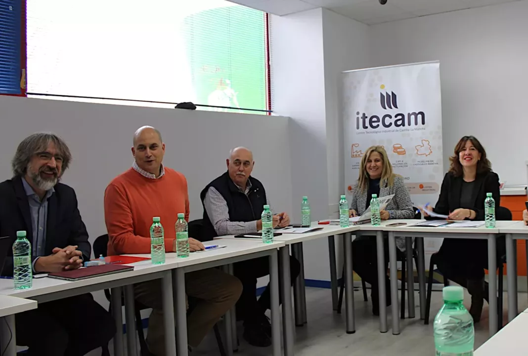 Blanca Fernández reunión Patronato Fundación ITECAM (archivo)