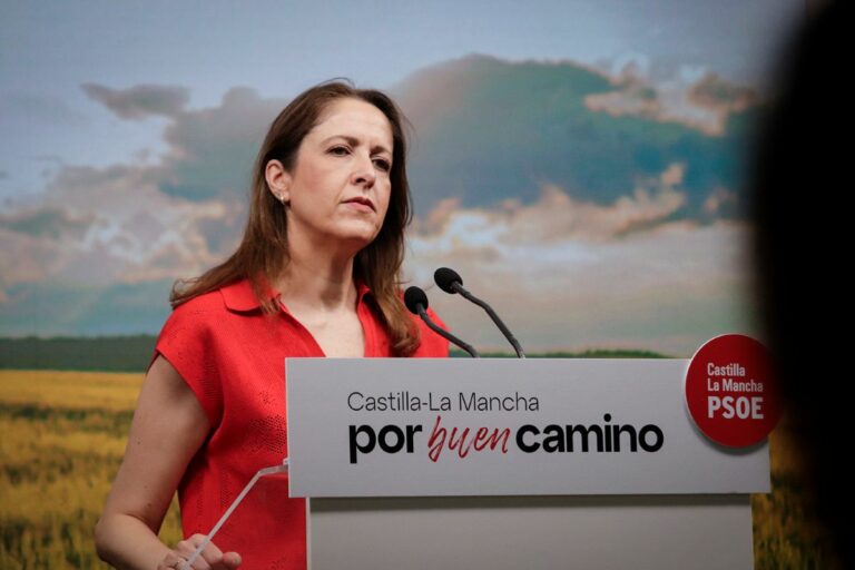 Maestre reivindica la “honradez” de miles de cargos y compañeros del PSOE que trabajan a diario para mejorar la vida de la ciudadanía