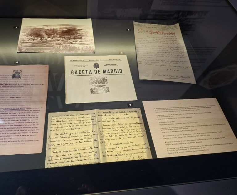 En el Museo Marítimo del Cantábrico (MMC), visita a la exposición ‘Luisa de la Vega: el arte de ilustrar la ciencia’. Santander recupera el legado de la pionera de la ilustración científica marina