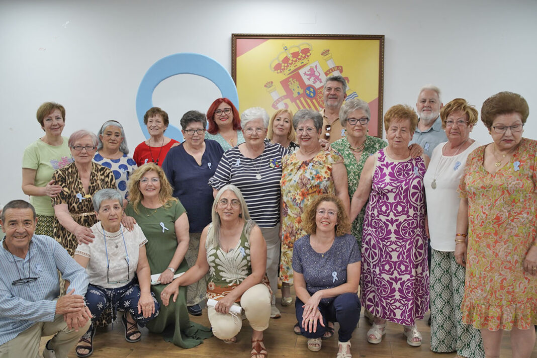 Foto de familia de los participantes en el recital de Villamayor de Calatrava del I Festival Nacional de Poesía PROSVIDA