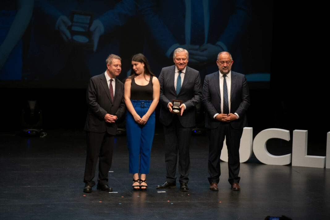 Gala 40 aniversario UCLM - -23