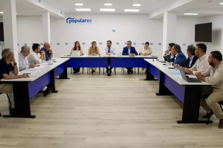Núñez señala que “el único” que tiene las herramientas para convocar elecciones después de Sánchez “es Page”