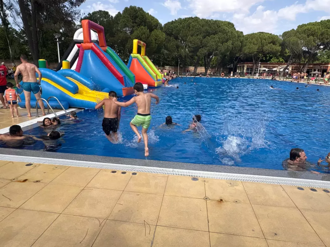 La temporada de piscinas de verano arranca en Ciudad Real con apertura simultánea de todas las instalaciones y actividades familiares