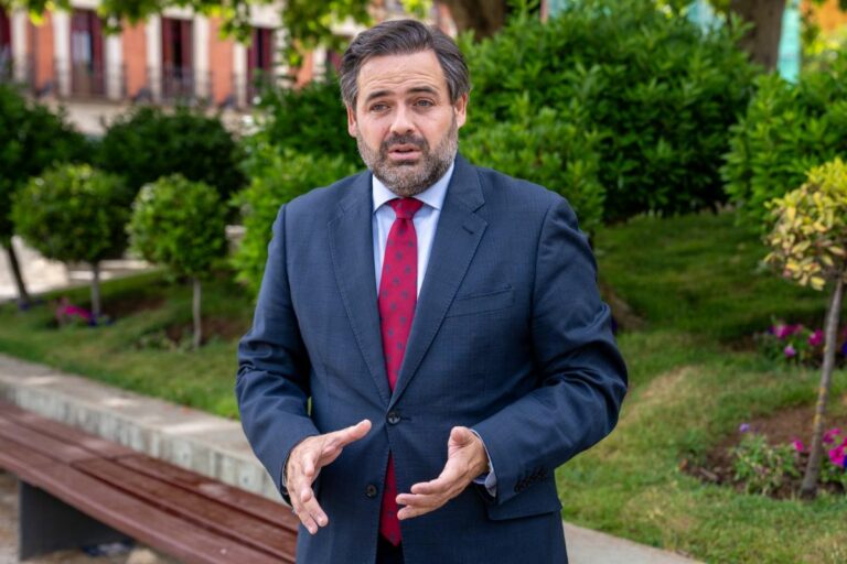 Núñez exige a Page que actúe si quiere elecciones «porque de no hacerlo demostrará ser cómplice del sanchismo»