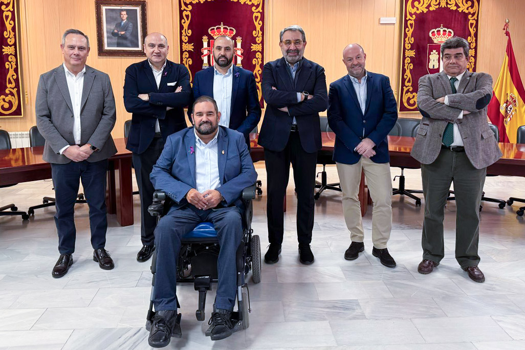 Responsables municipales, con representantes del SESCAM y de la Consejería de Sanidad