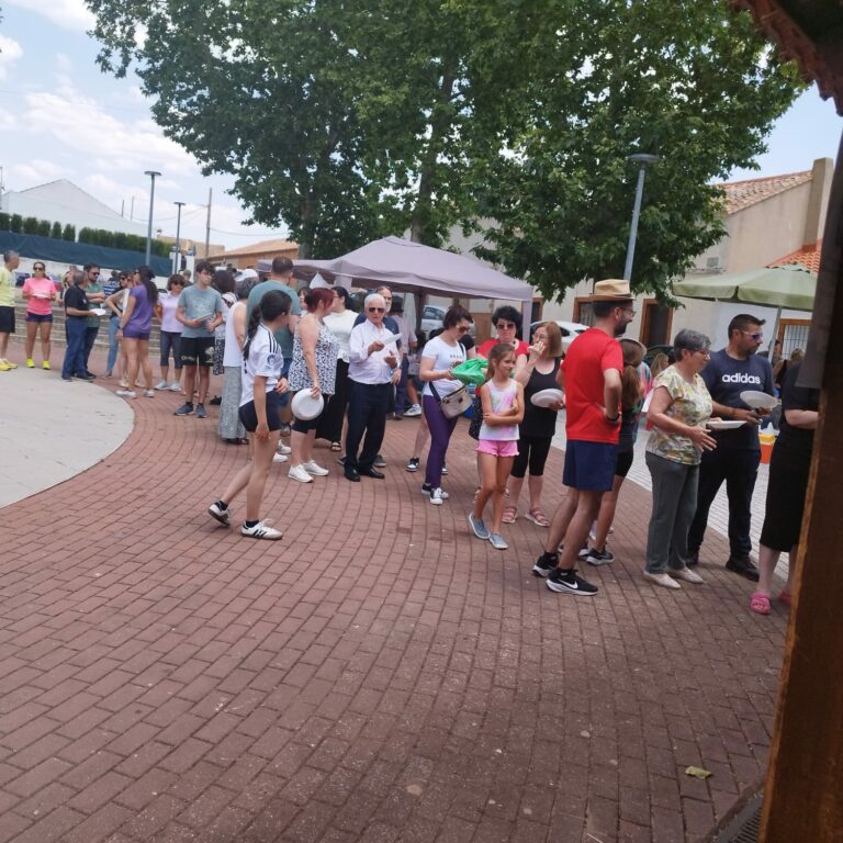 El Villar de Puertollano estrecha lazos de convivencia en el Día de Castilla-La Mancha