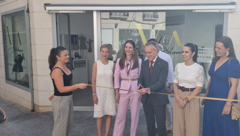 Victoria Aragón abre en Puertollano «Archidonna», una original tienda-taller de joyas y complementos