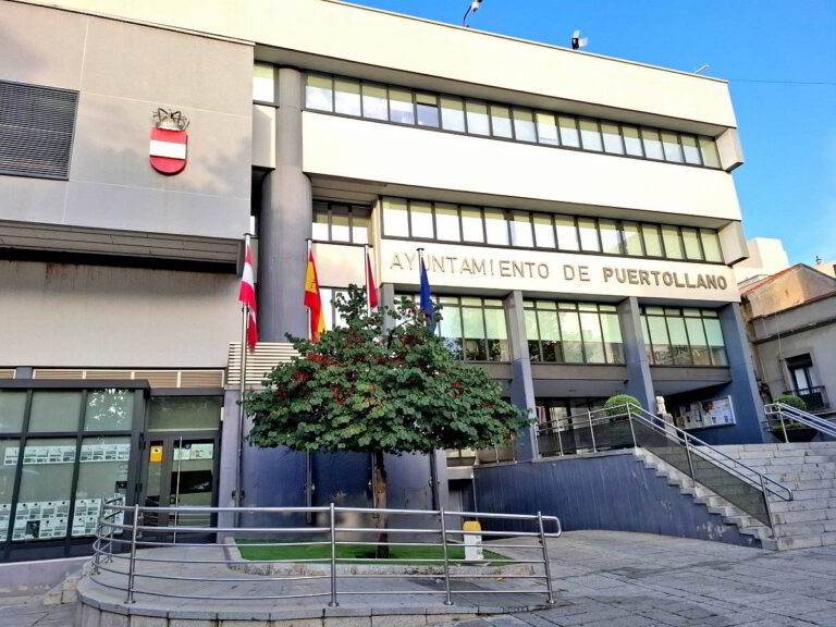 El Ayuntamiento de Puertollano convoca oposiciones para una plaza en la asesoría jurídica del Área de la Mujer