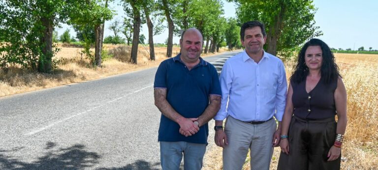 La Diputación asumirá la titularidad del camino que atraviesa Llanos del Caudillo y lo comunica con la A-4