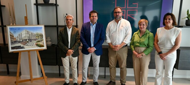 Valverde anuncia una inversión de 750.000 euros para la carretera que va de Tomelloso a Ossa de Montiel