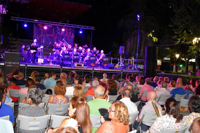 El Ayuntamiento de Puertollano licita por 50.000 euros anuales los equipos de iluminación y sonido de conciertos y actuaciones