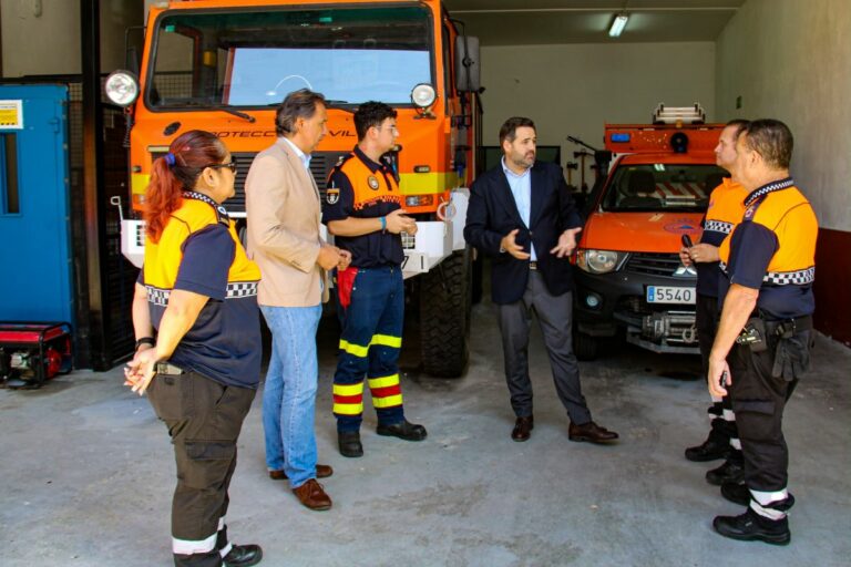 Núñez muestra su compromiso de convertir las agrupaciones de Protección Civil de Castilla-La Mancha en las más modernas, avanzadas y tecnificadas de España