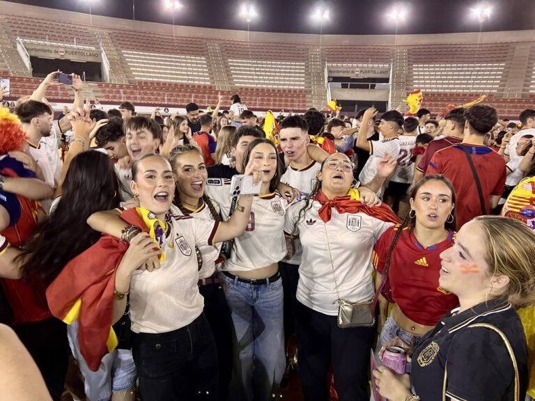 La plaza de toros de Puertollano, patas arriba tras la histórica victoria de España ante Francia que abre camino a la final del Mundial