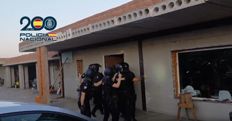 La Policía Nacional rescata en Malagón una veintena de animales en pésimas condiciones de una finca dedicada al cultivo de marihuana