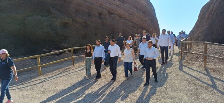 David Broceño destaca en Cerro Gordo la apuesta del Gobierno de España por el turismo sostenible en el Geoparque Volcanes de Calatrava