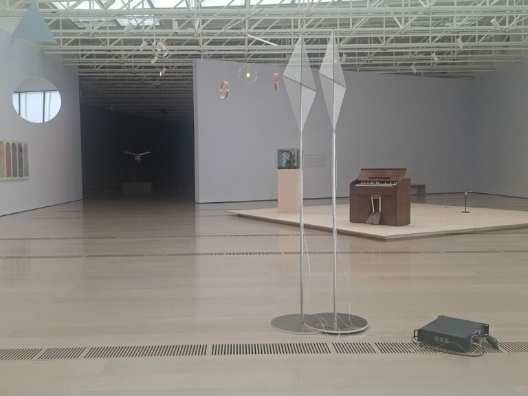 En el Centro Botín: Exposición “Entrelazamientos”, la mayor exposición individual de Yuko Mohri en Europa y primera en España