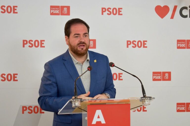Pablo Camacho: «La recuperación de la carrera profesional pone fin al último gran recorte sanitario de Cospedal»