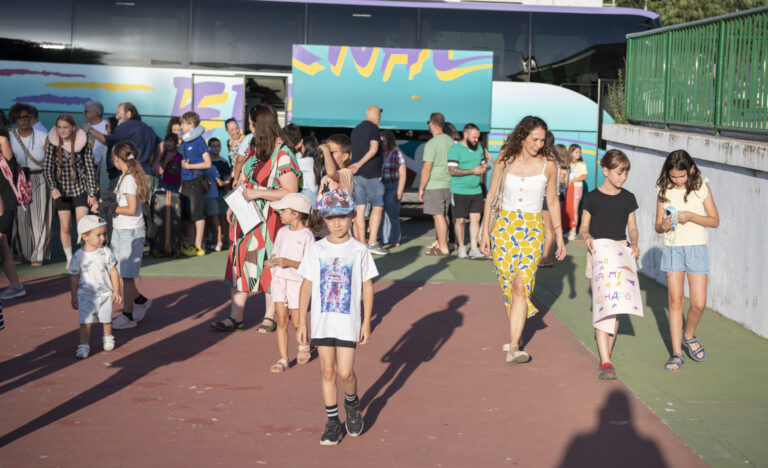 Ciudad Real recibe a los niños ucranianos de CREAN después de un viaje de casi 4.000 kilómetros