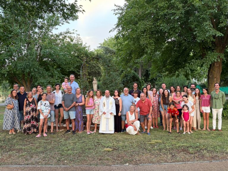 El Club de Campo de Ciudad Real celebra un año más su tradicional ofrenda floral a la Virgen del Carmen