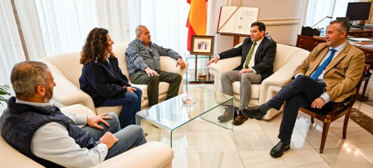 La Diputación preserva en coordinación con la familia Herrera Piña un legado fotográfico que documenta la historia reciente de Ciudad Real