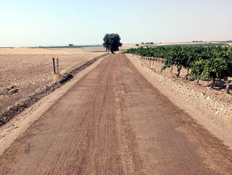 El Ayuntamiento de Villarrubia de los Ojos arregla más de 16 kilómetros de caminos rurales gracias a la Diputación Provincial