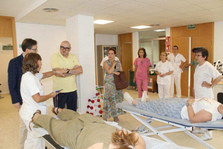 El Servicio de Salud de Castilla-La Mancha invierte más de 40.000 euros para ampliar la sala de fisioterapia del Centro de Salud Valdepeñas II