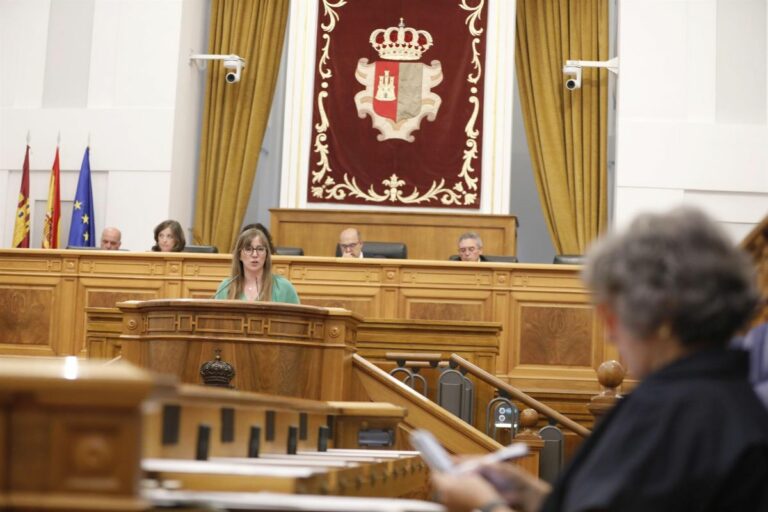 La petición de Vox de auditar Geacam fracasa entre críticas de la oposición y defensa institucional a trabajadores