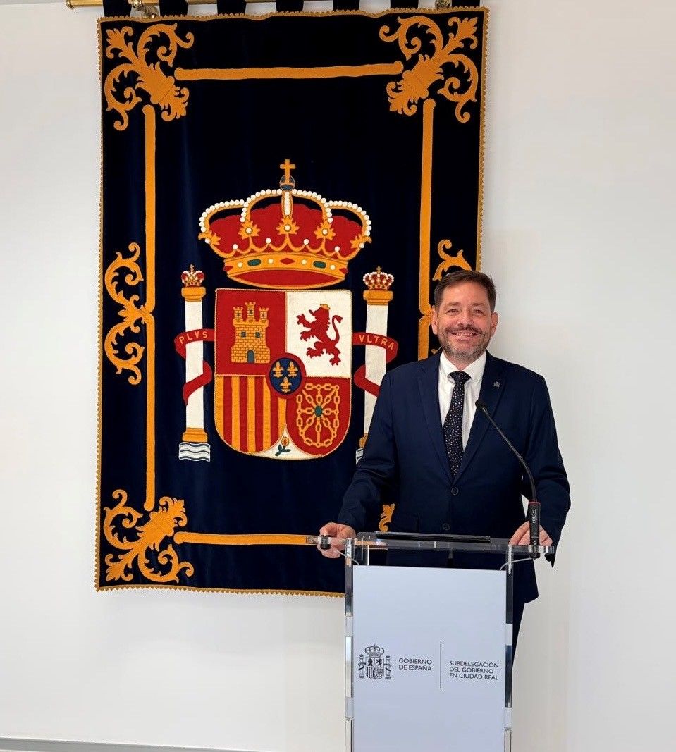rueda de prensa Cumpliendo