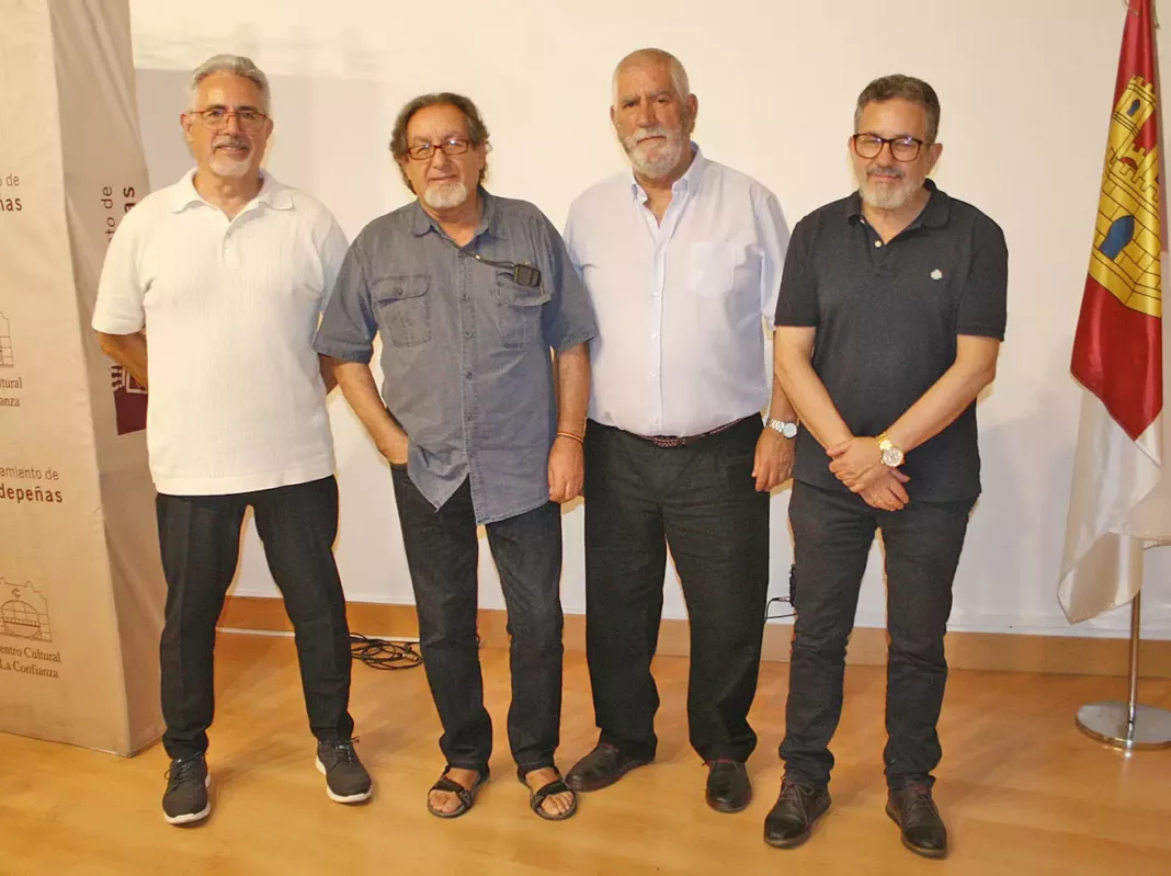 Jesús Sánchez Rivas junto a Juan José Guardia Polaino, Juan Camacho y Vicente Castellanos en una imagen de archivo