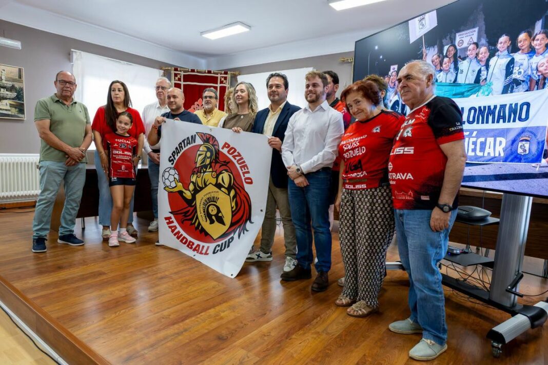 Miguel Díaz Brazales en la presentación de la VI Spartan Hanball Cup