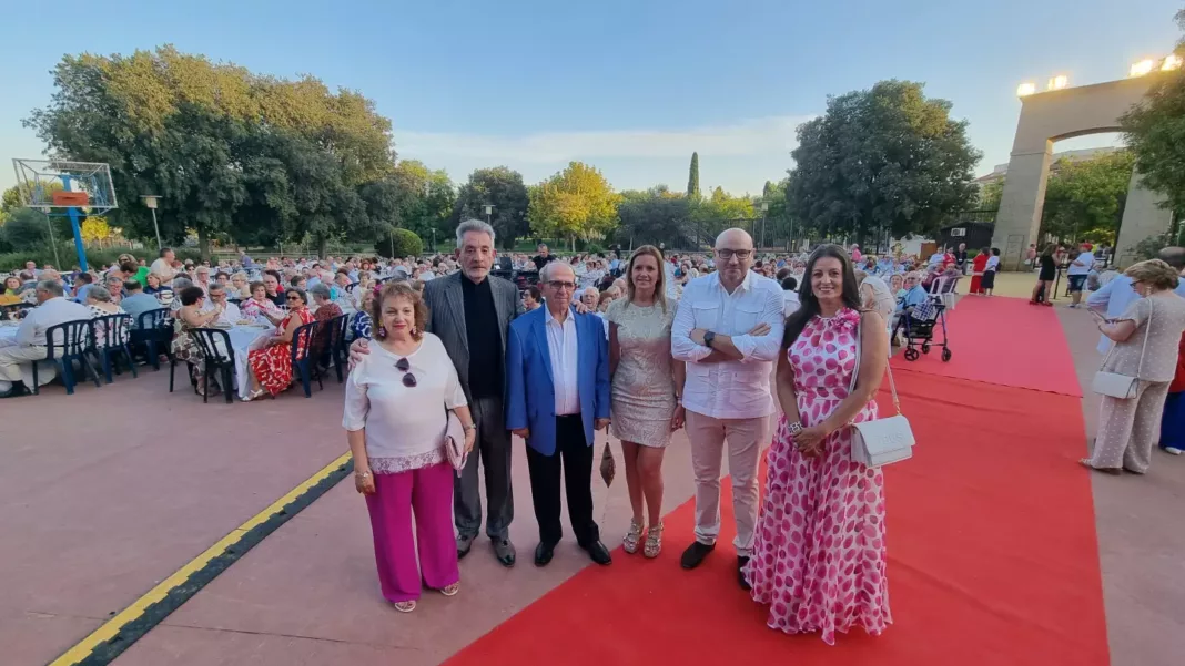 CENA HOMENAJE