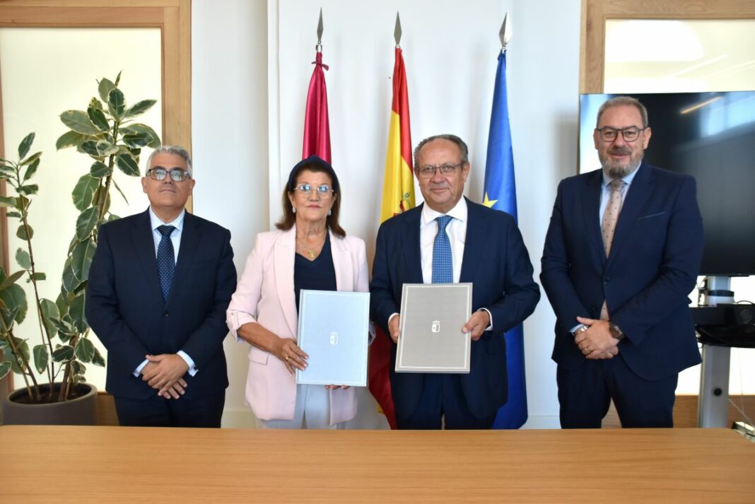 foto convenio Cámara2